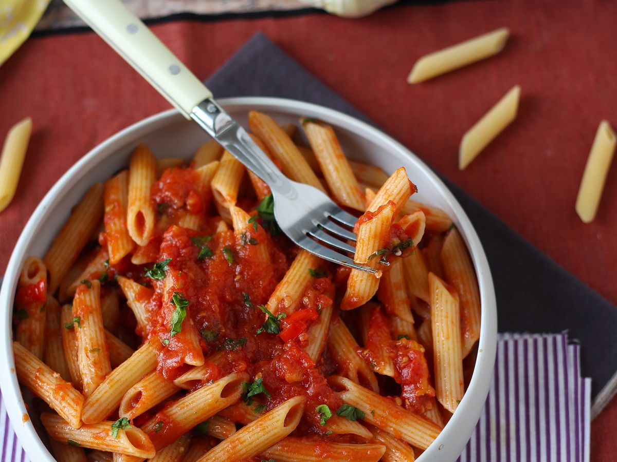 Penne all'arrabbiata: lämmittävä italialainen klassikko! - kuva 6