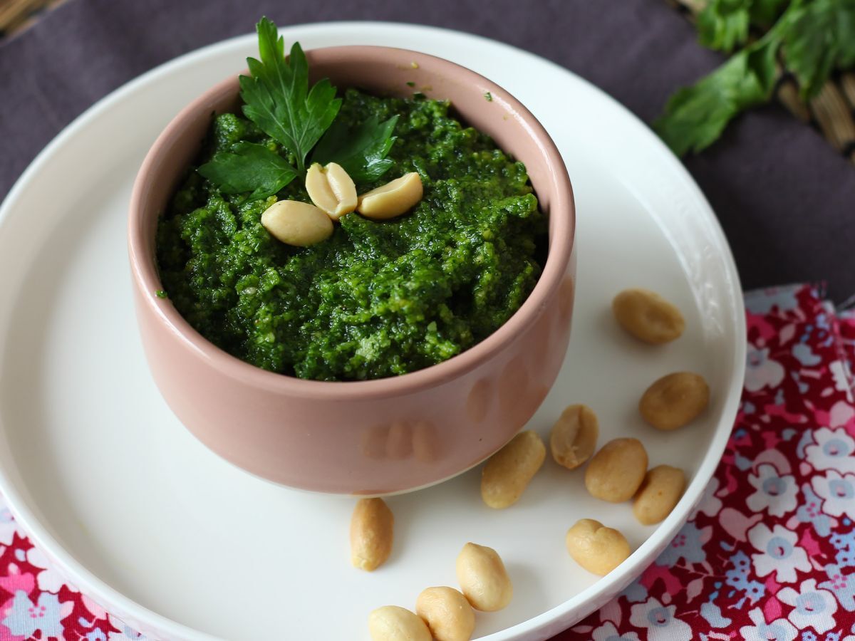 Persilja- ja maapähkinäpesto, makujen räjähdys - kuva 2