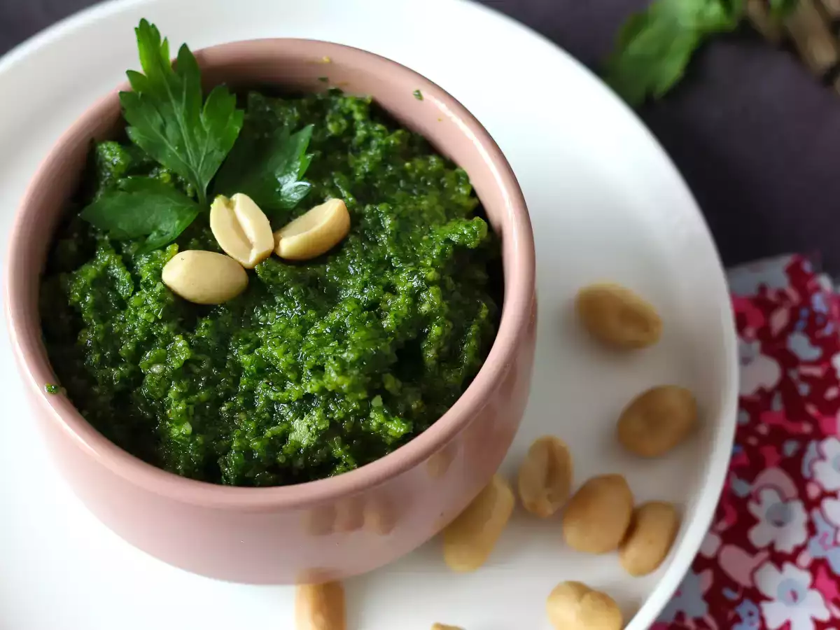 Persilja- ja maapähkinäpesto, makujen räjähdys - kuva 5