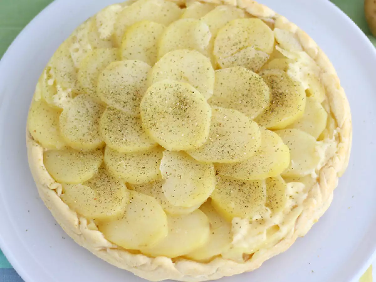 Peruna-tarte Tatin Cantal-juustolla - kuva 3