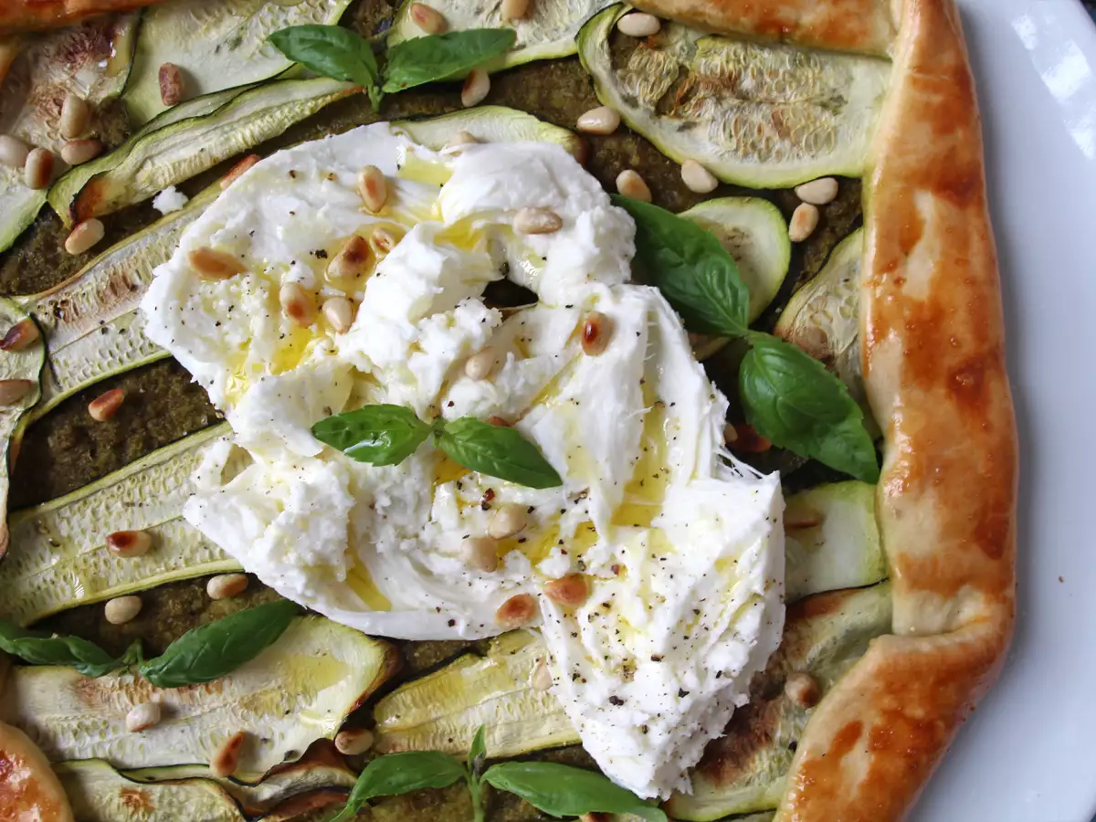 Pesto- ja kesäkurpitsatorttu: helppo resepti, joka tuoksuu aivan kesältä! - kuva 4