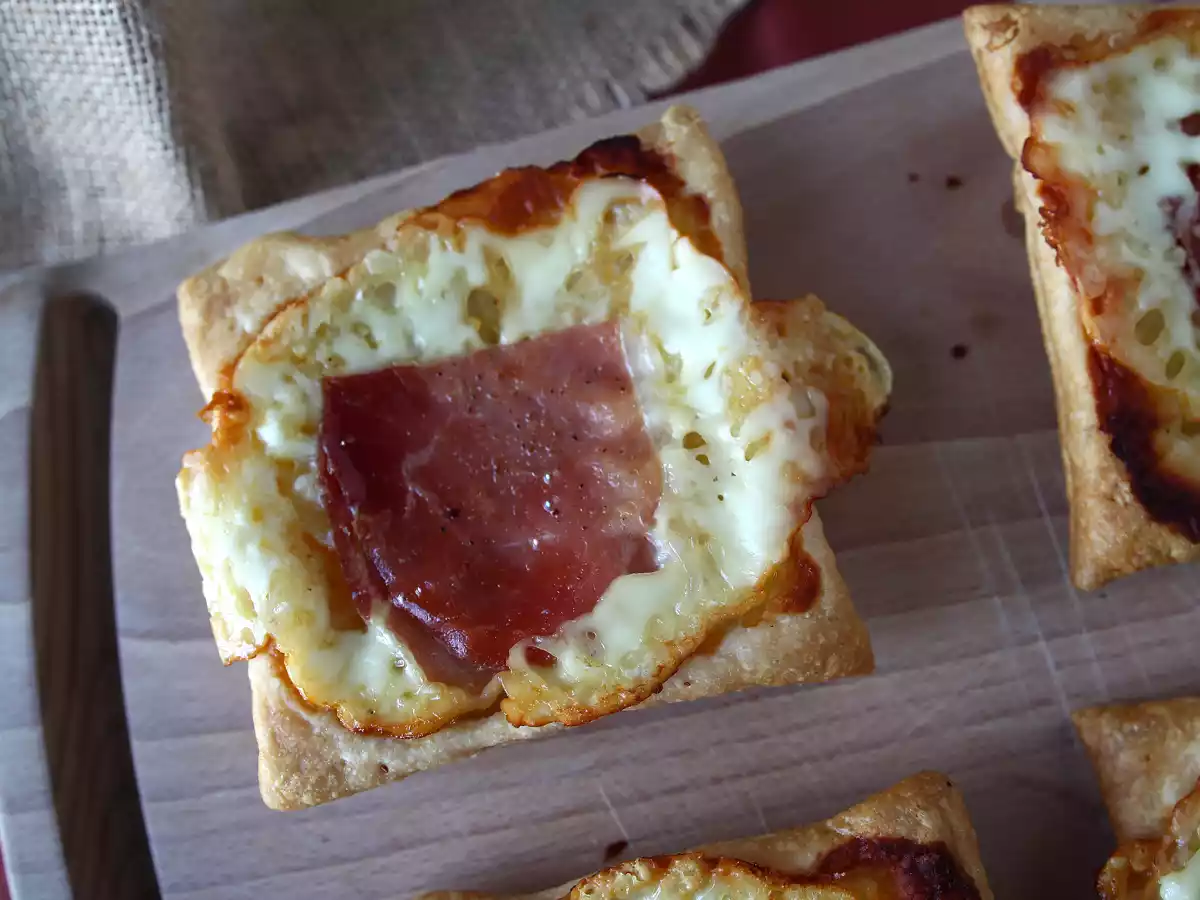 Pienet raclette-maustetut tatin-tortut, yksittäisinä annoksina. - kuva 5