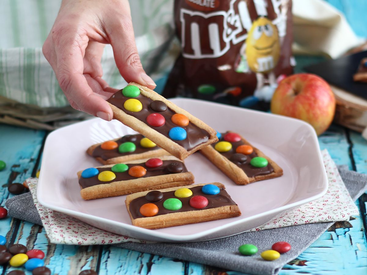 Pikkuleipäkeksejä m&m's:llä