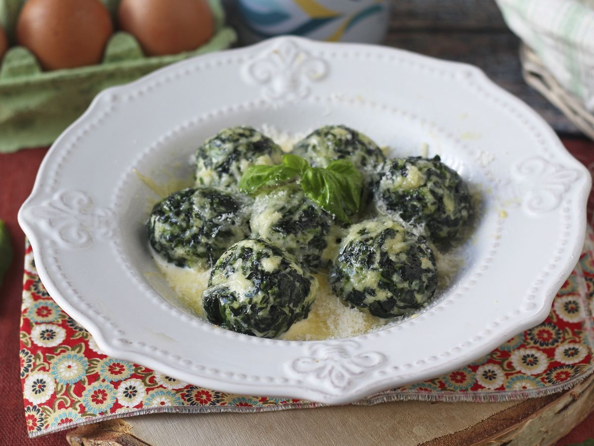 Pinaatti ja ricotta malfatti, helppo, vaivaamaton kotitekoinen pastaresepti - kuva 2