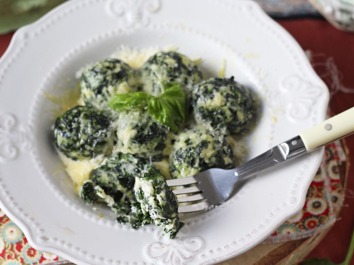 Pinaatti ja ricotta malfatti, helppo, vaivaamaton kotitekoinen pastaresepti - kuva 3