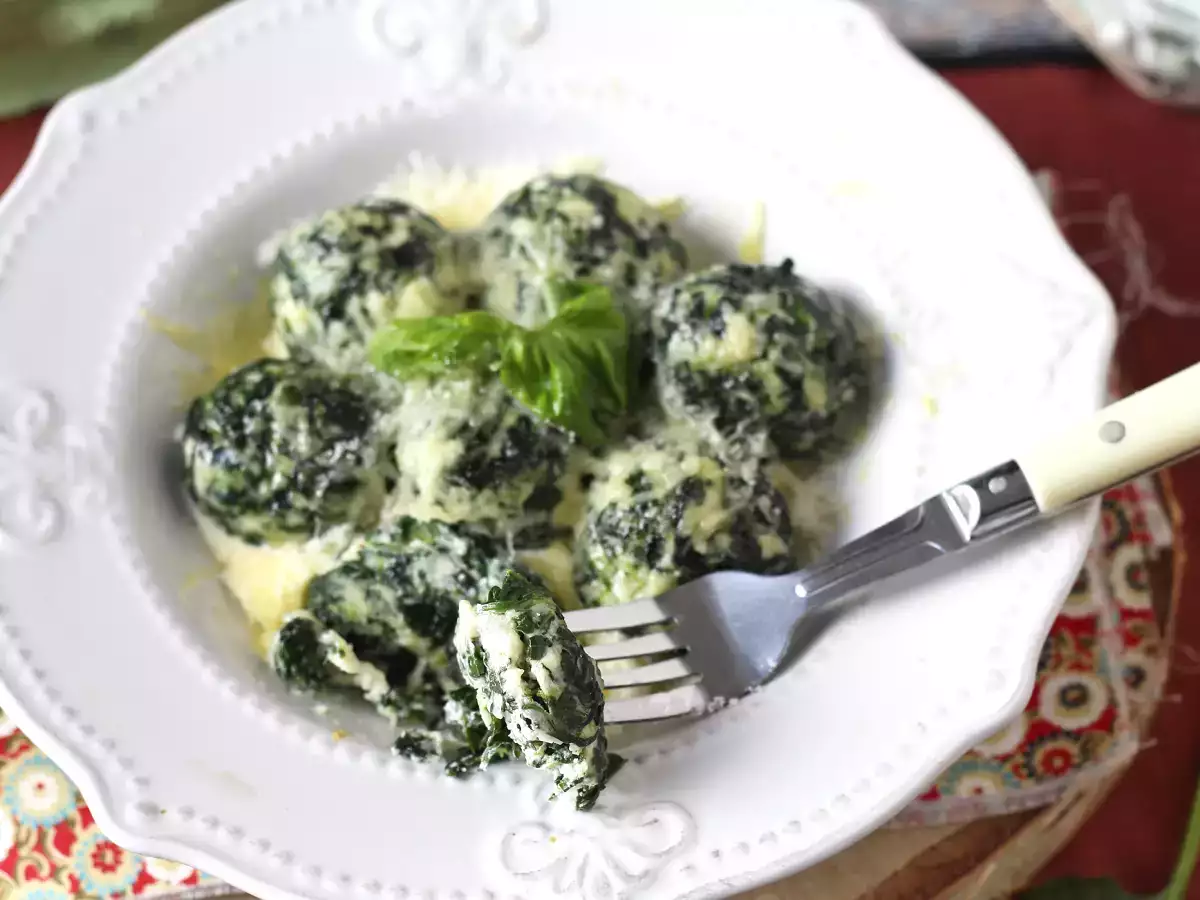 Pinaatti ja ricotta malfatti, helppo, vaivaamaton kotitekoinen pastaresepti - kuva 3