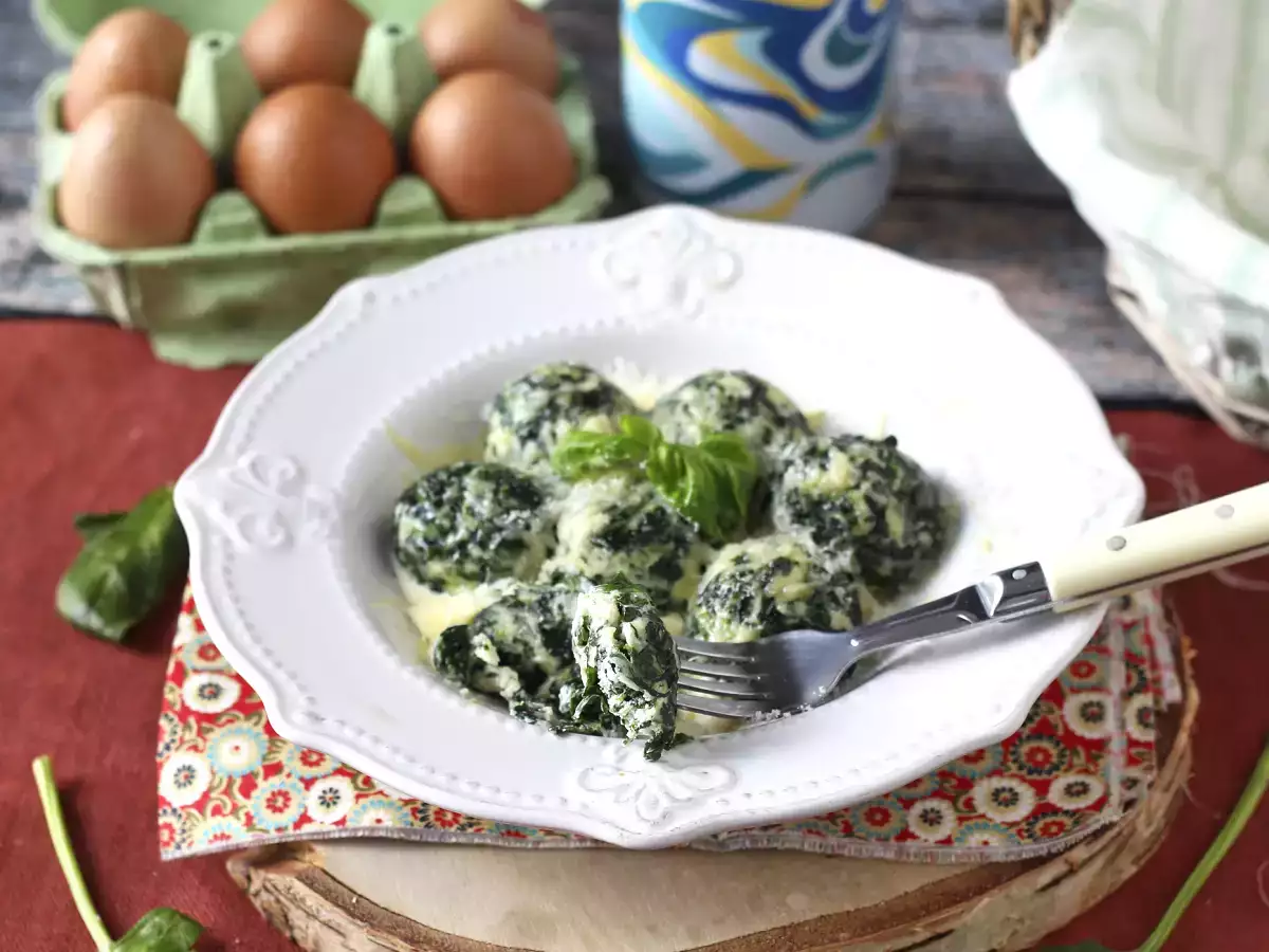 Pinaatti ja ricotta malfatti, helppo, vaivaamaton kotitekoinen pastaresepti - kuva 5