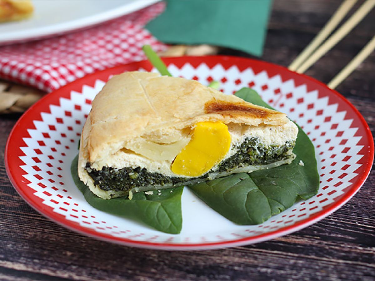 Pinaatti-, ricotta- ja munapiirakka - italialainen Torta Pasqualina - kuva 5