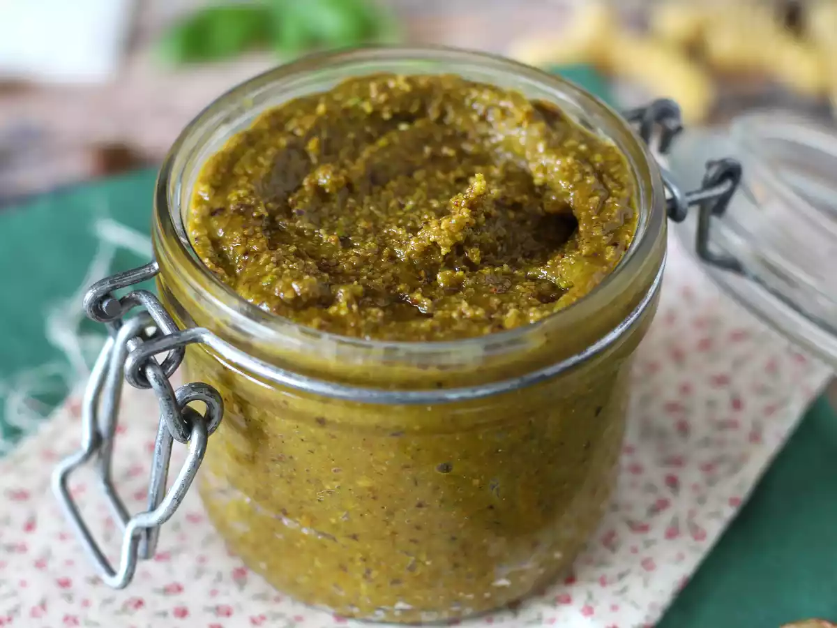 Pistaasipesto, helppo ja maukas kastike - kuva 2