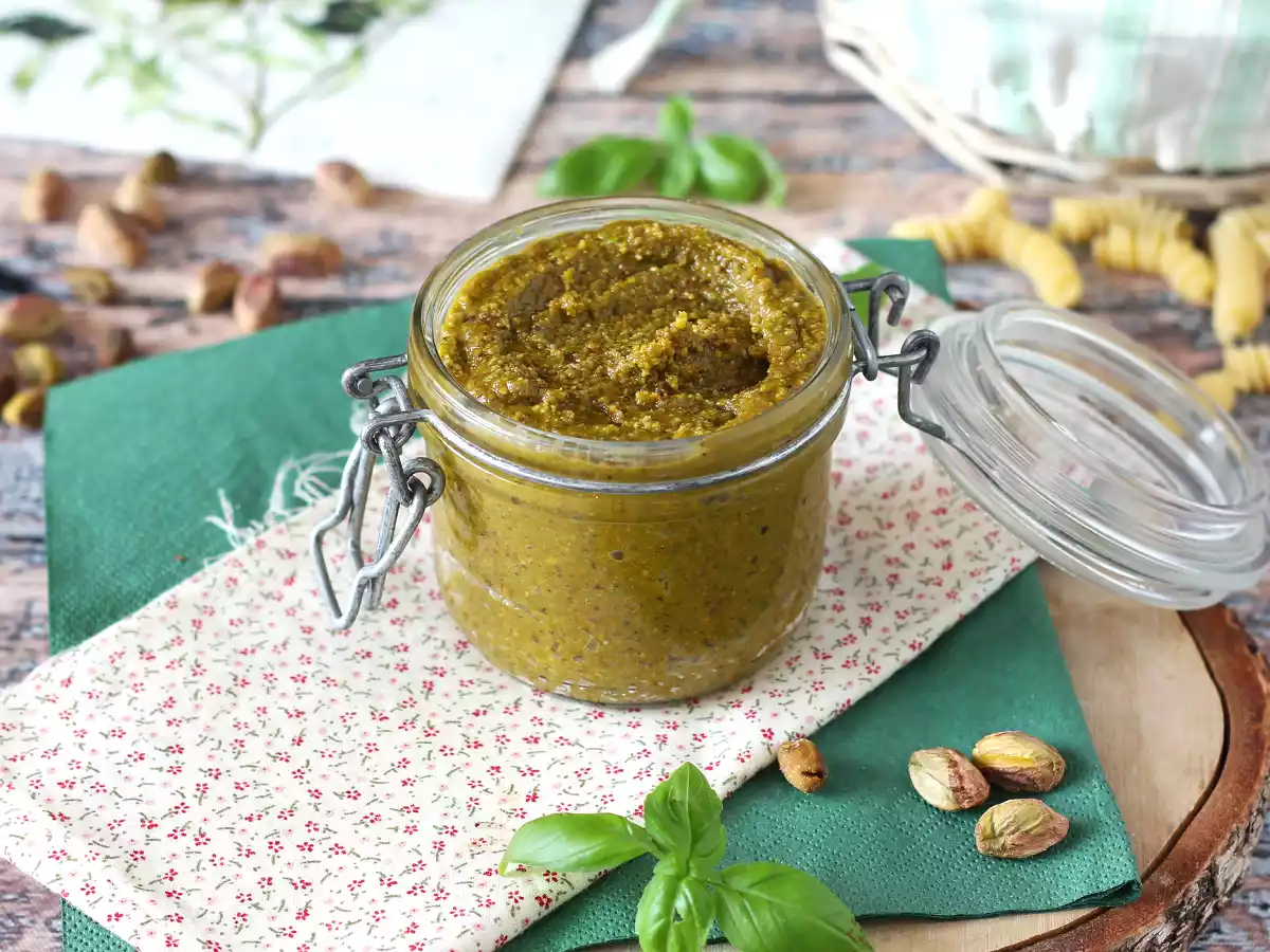 Pistaasipesto, helppo ja maukas kastike - kuva 4
