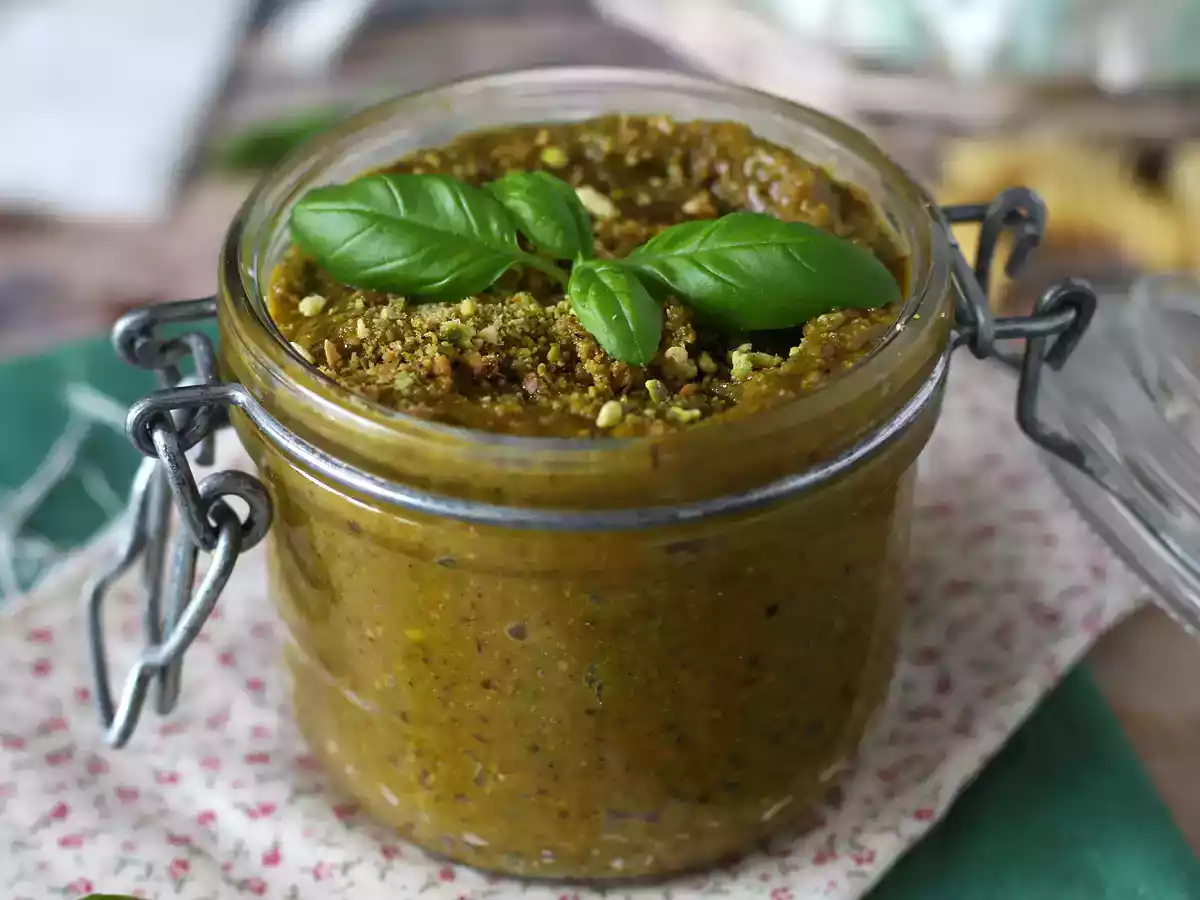 Pistaasipesto, helppo ja maukas kastike - kuva 5