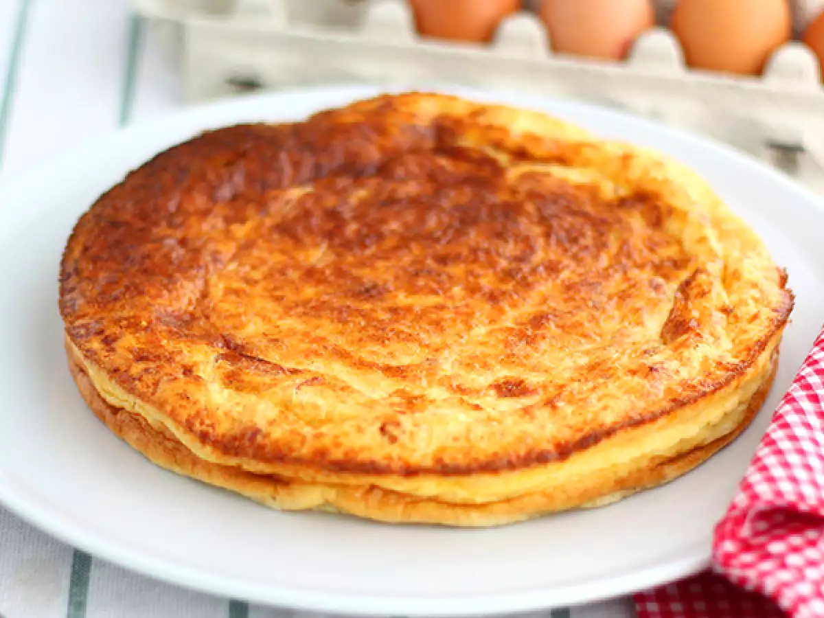Pohjaton pekonipiirakka (quiche)