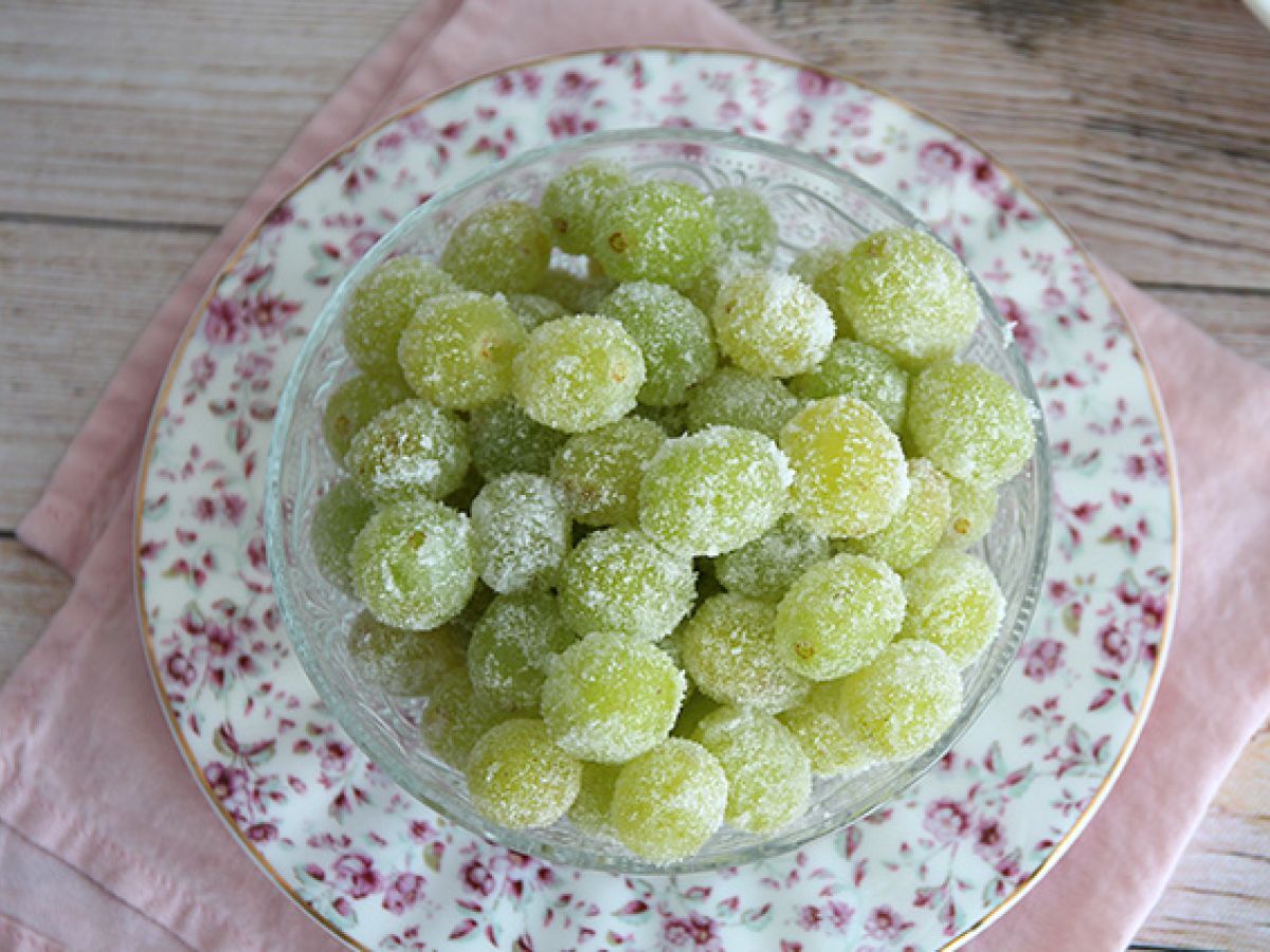 Proseccolla marinoidut viinirypäleet - kuva 2