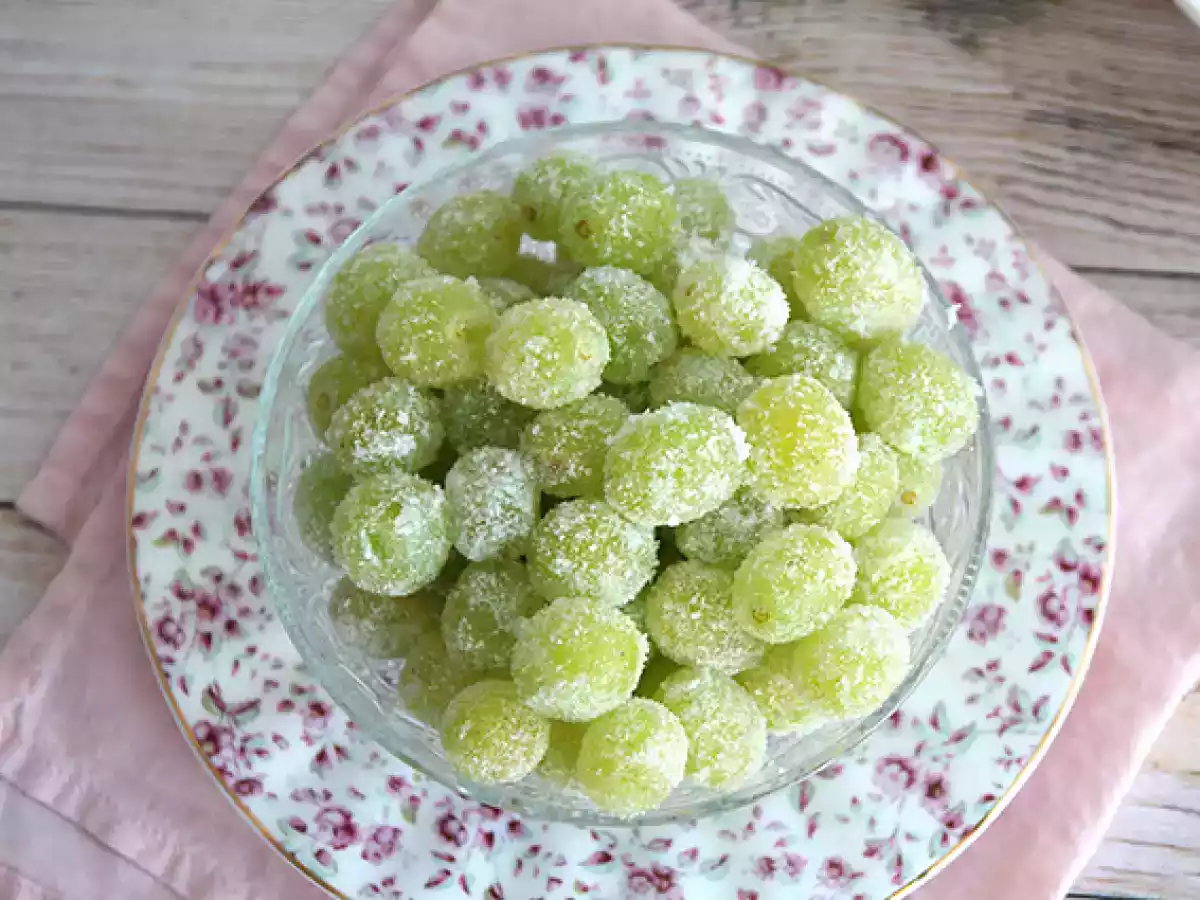 Proseccolla marinoidut viinirypäleet - kuva 2