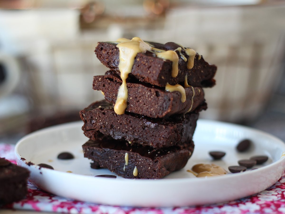 Proteiinibrownie heran kanssa, luonnollisesti gluteeniton