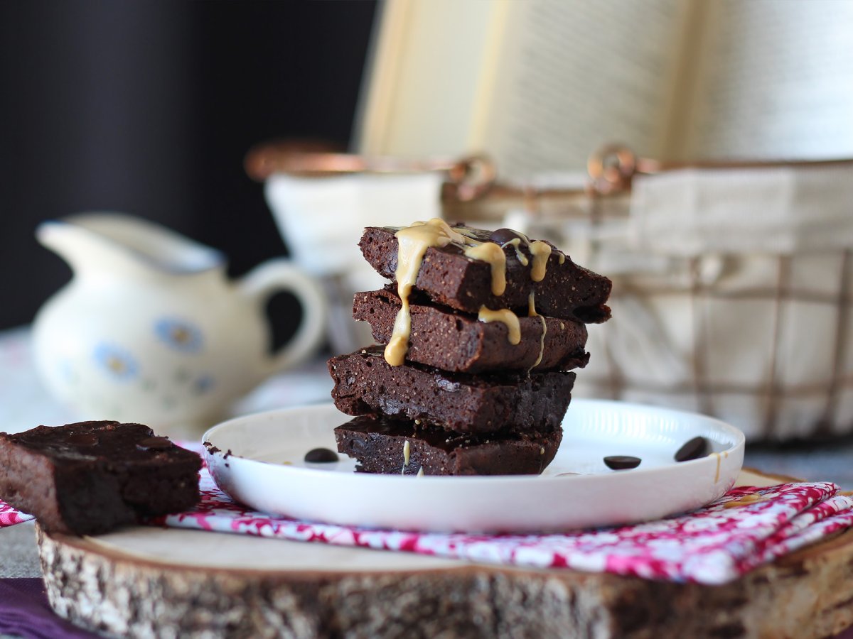 Proteiinibrownie heran kanssa, luonnollisesti gluteeniton - kuva 3