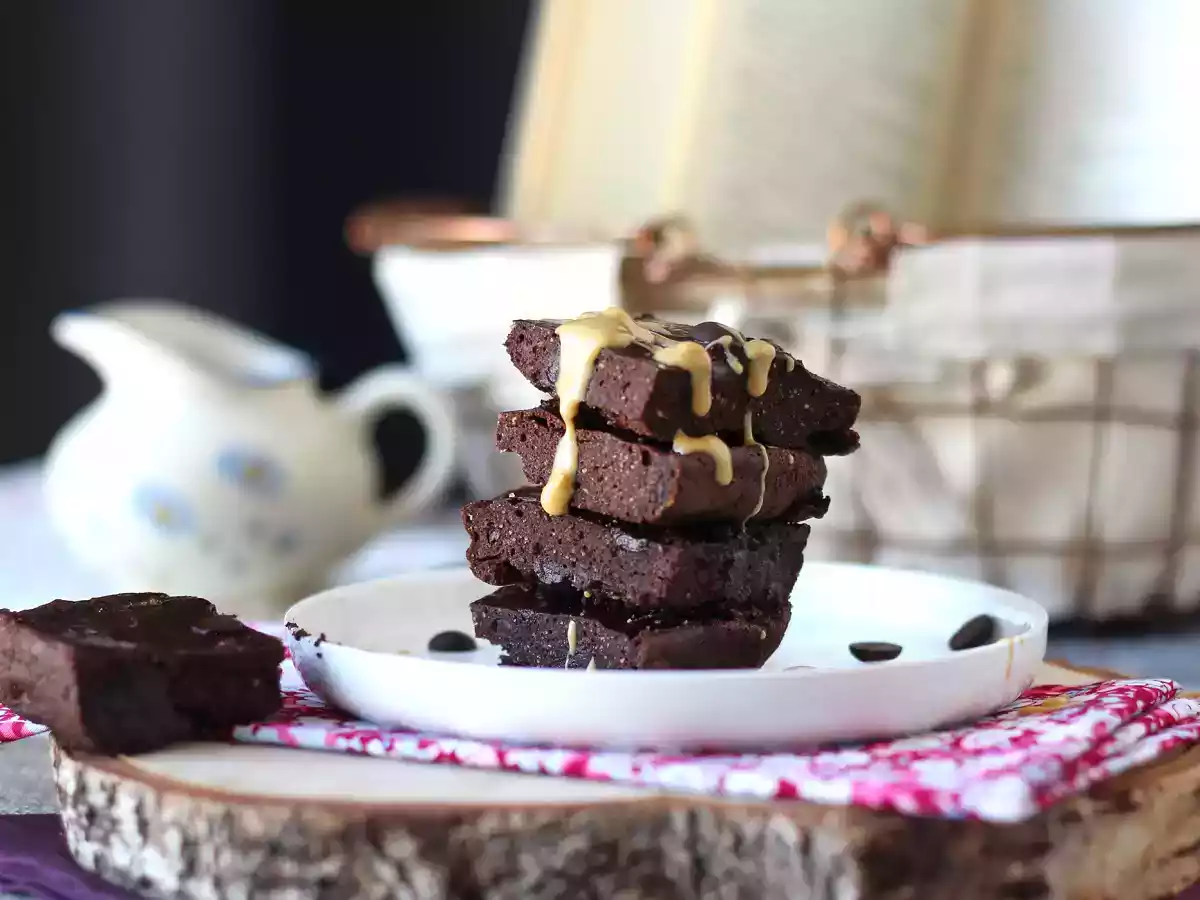 Proteiinibrownie heran kanssa, luonnollisesti gluteeniton - kuva 3