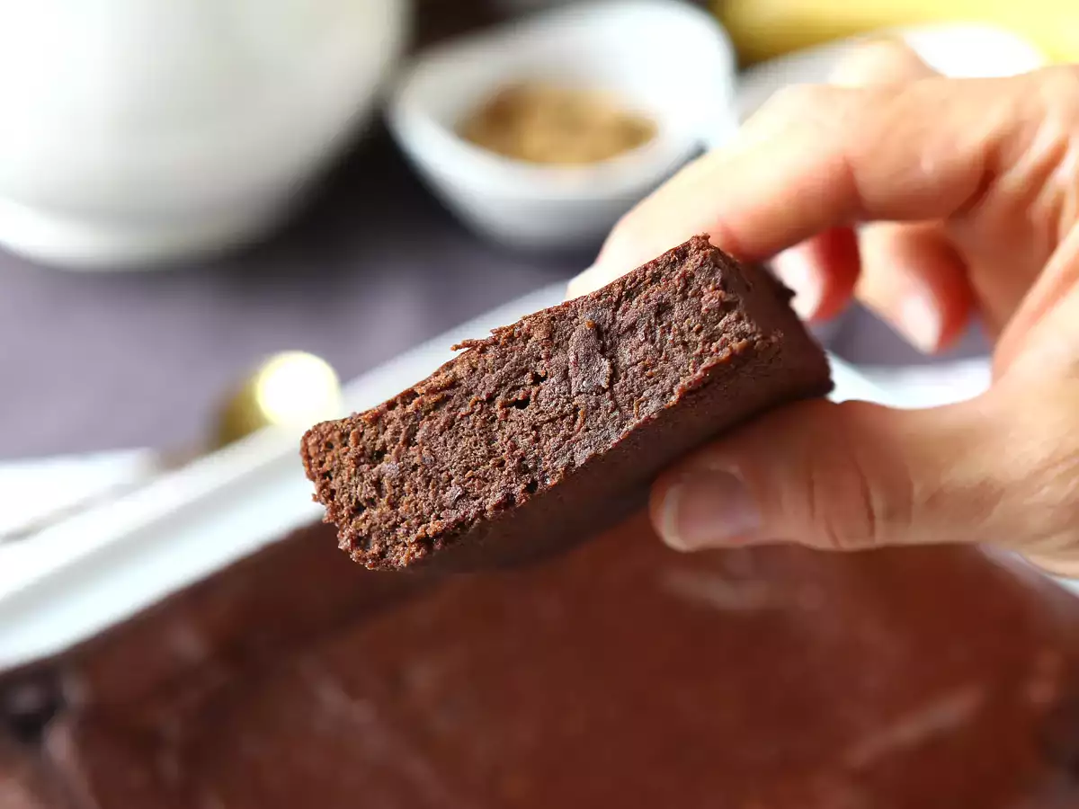 Proteiinibrownie, jossa on suklaata ja punaisia papuja - kuva 3