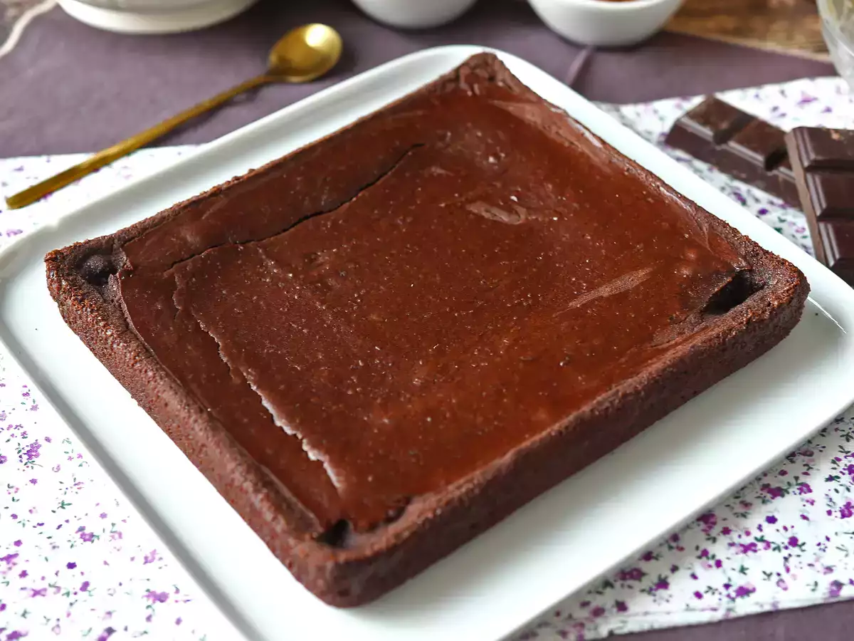 Proteiinibrownie, jossa on suklaata ja punaisia papuja - kuva 6
