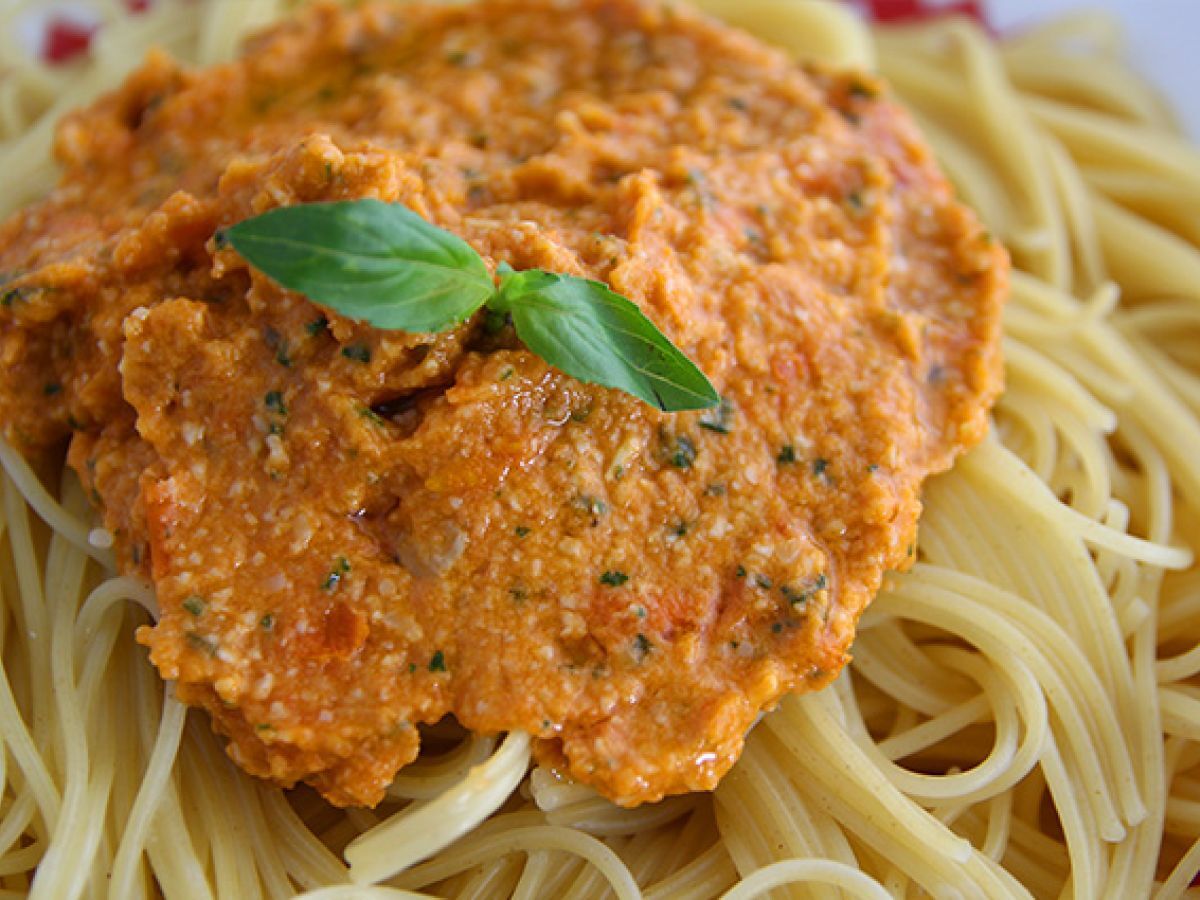 Punainen pesto-kastike - kuva 2