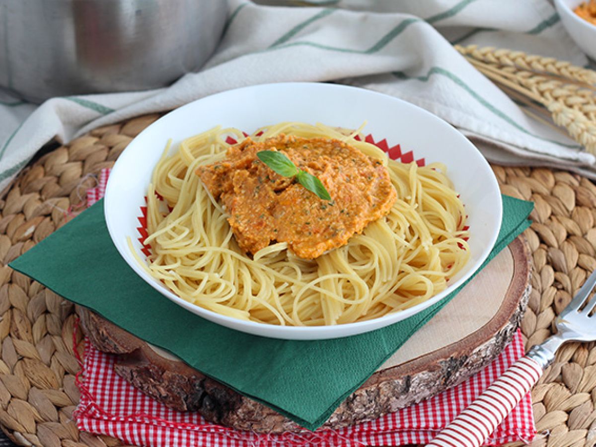 Punainen pesto-kastike - kuva 3