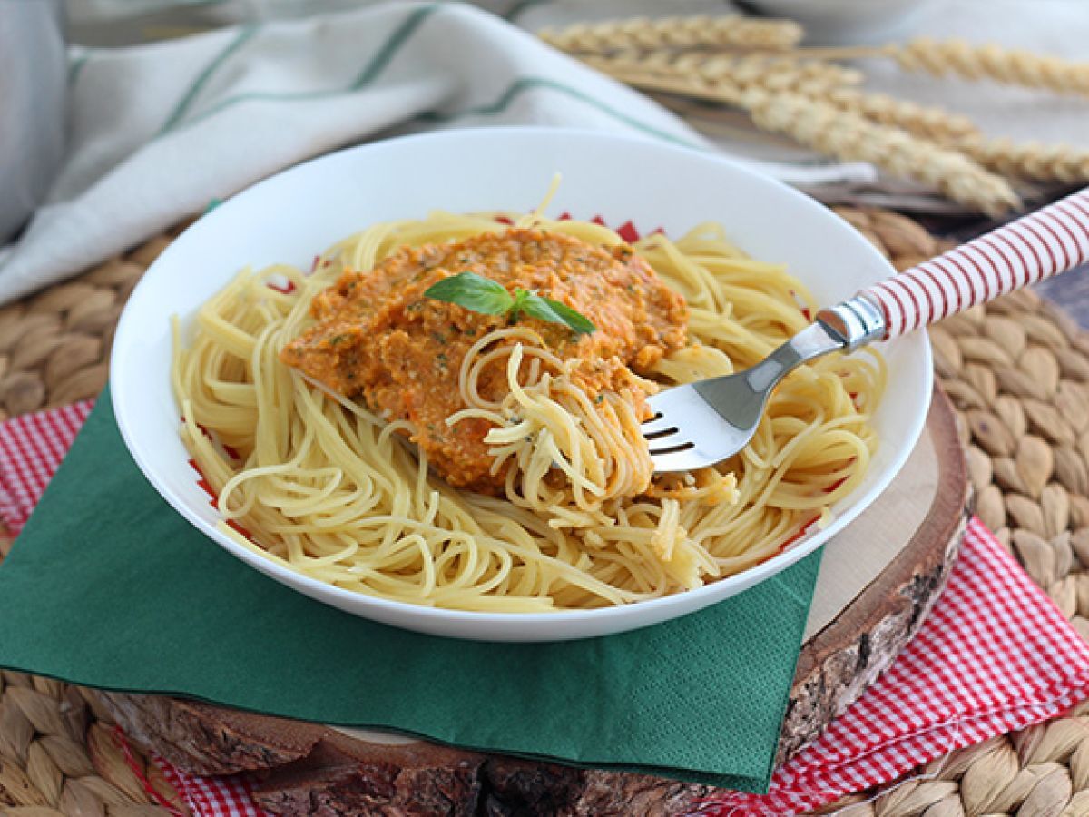 Punainen pesto-kastike - kuva 5