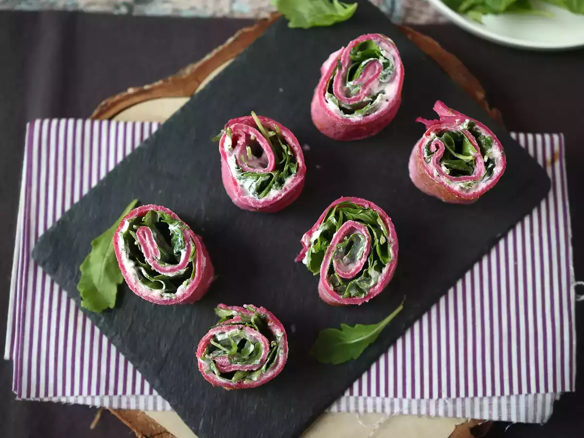Punajuurikrepit ricotta-rucolatäytteellä - kuva 6