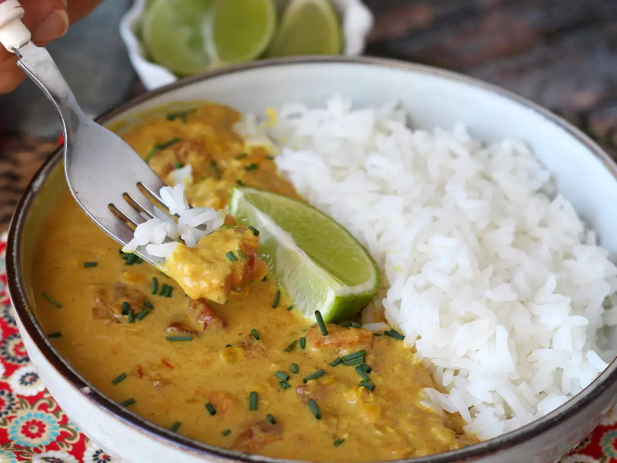 Punalenkkien curry kookosmaitolla: helppo ja kermainen resepti - kuva 6