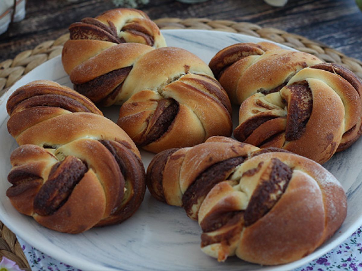 Punottuja briocheja Nutellan kanssa - kuva 2