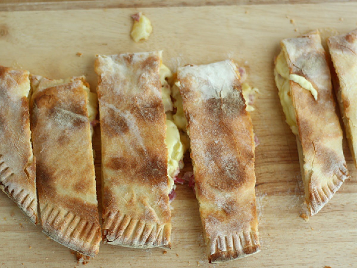 Raclette-juustolla täytetty calzone, savolaisittain - kuva 2