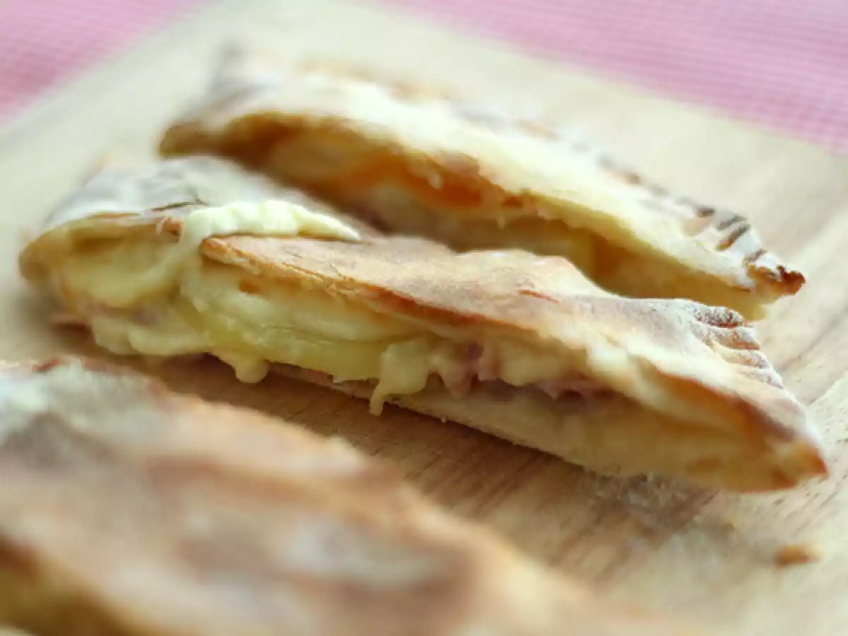Raclette-juustolla täytetty calzone, savolaisittain - kuva 3