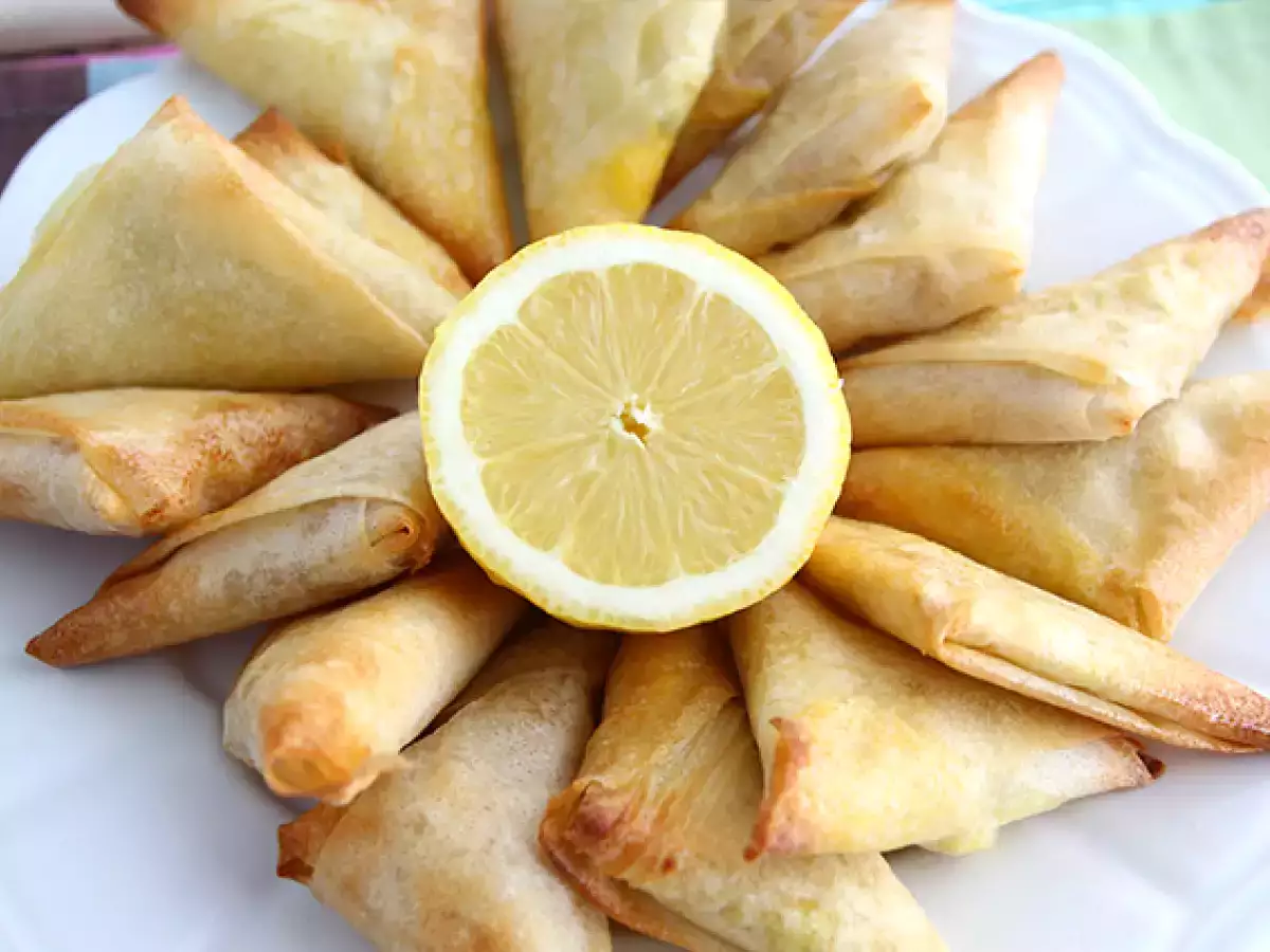 Rikakatsin tapaan valmistetut samosat - kuva 2
