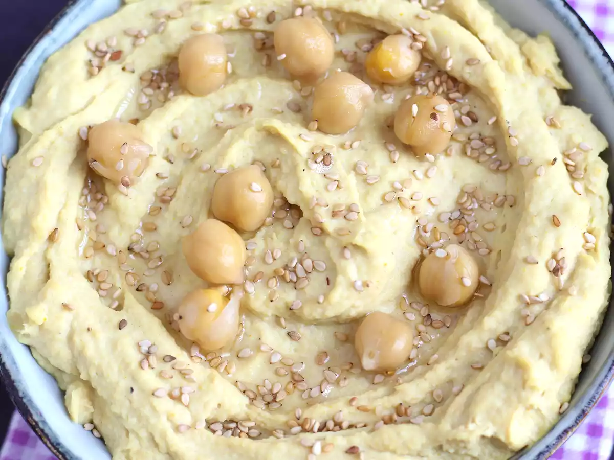Säilötyllä sitruunalla maustettu hummus herkullisilla makuilla - kuva 4