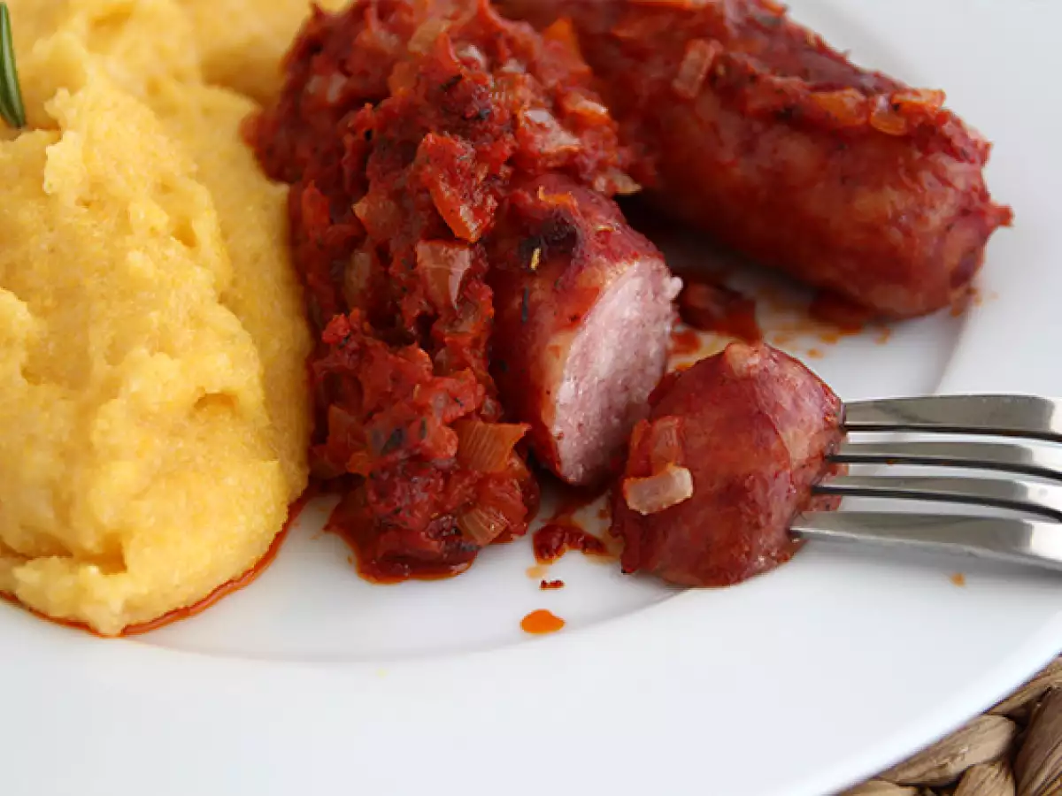Savoylaiset diot-makkarat ja Comté-polenta - kuva 2