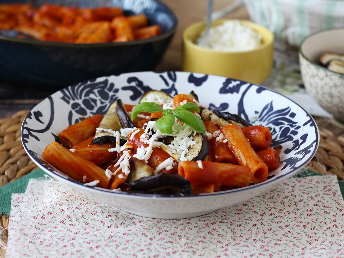 Sicilian pasta munakoisolla, helppo ja kevyt versio - Pasta alla Norma - kuva 6