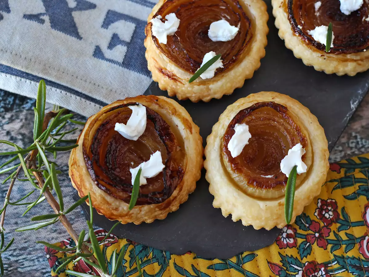 Sipuli-tarte Tatin -leivokset - kuva 4