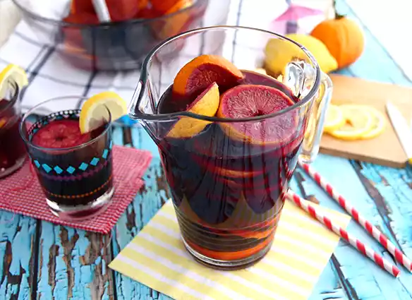 Sitrushedelmien sangria