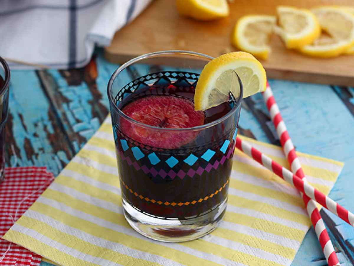Sitrushedelmien sangria - kuva 3