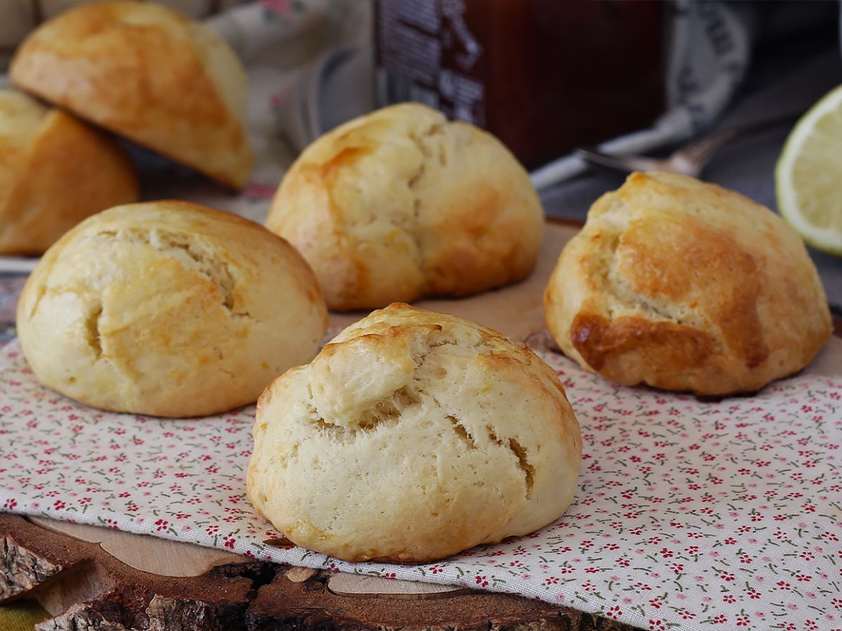 Sitruunankuorilla varustetut scones - kuva 3