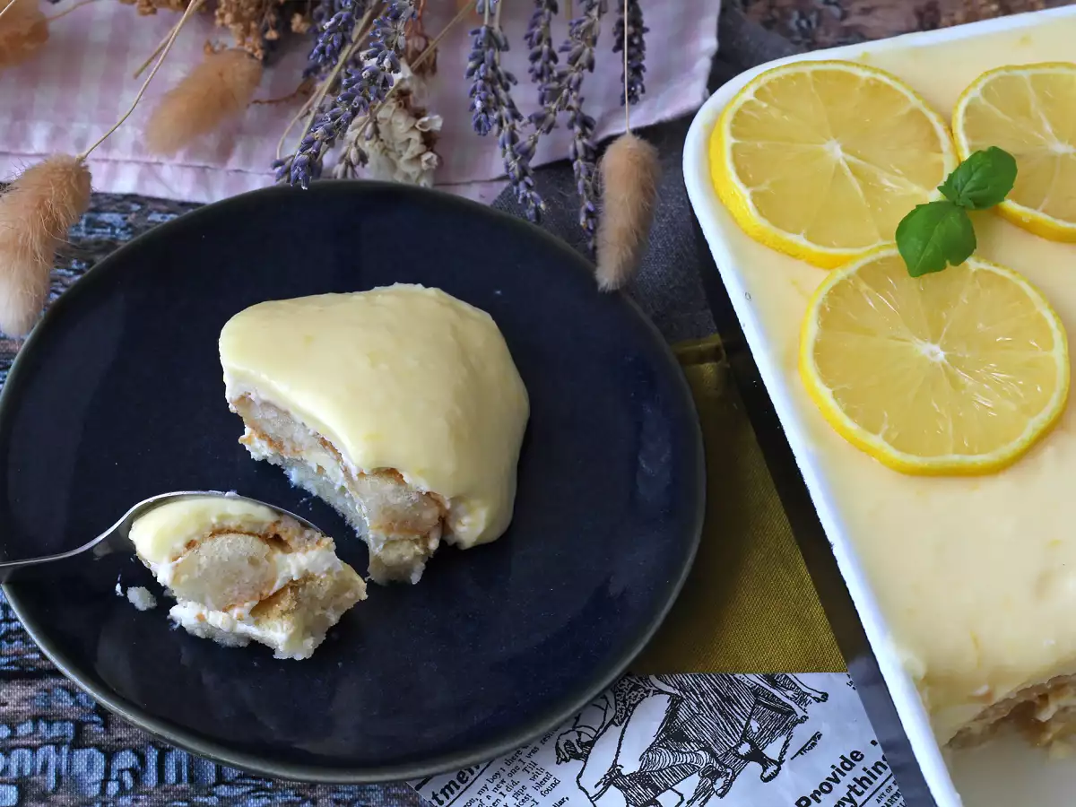 Sitruunatiramisu, klassikko, jossa on kirpeä twist