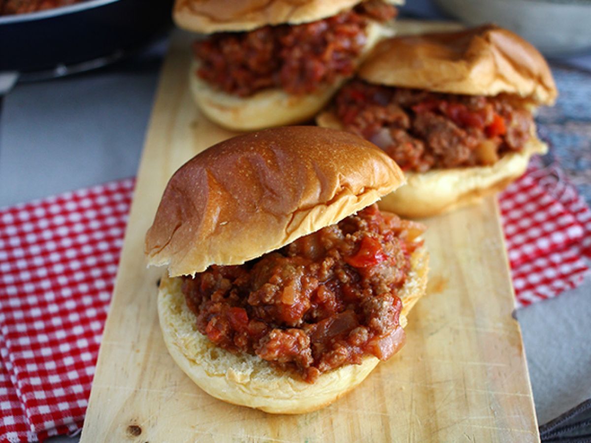 Sloppy Joes -tyylinen hampurilainen - kuva 3