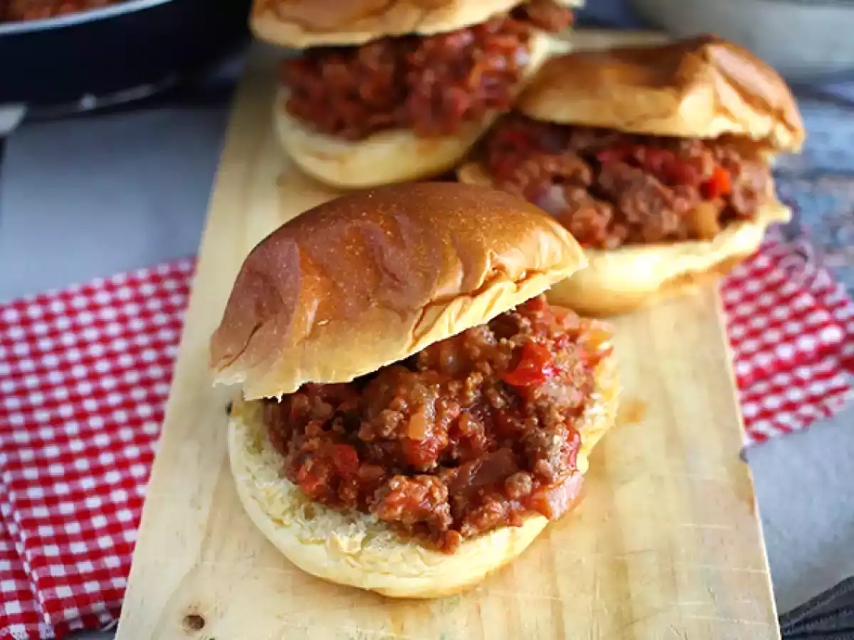 Sloppy Joes -tyylinen hampurilainen - kuva 3