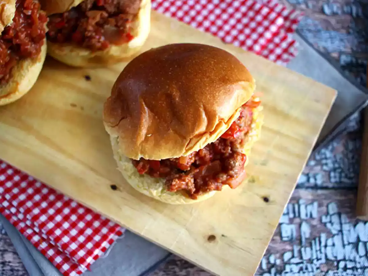 Sloppy Joes -tyylinen hampurilainen - kuva 4