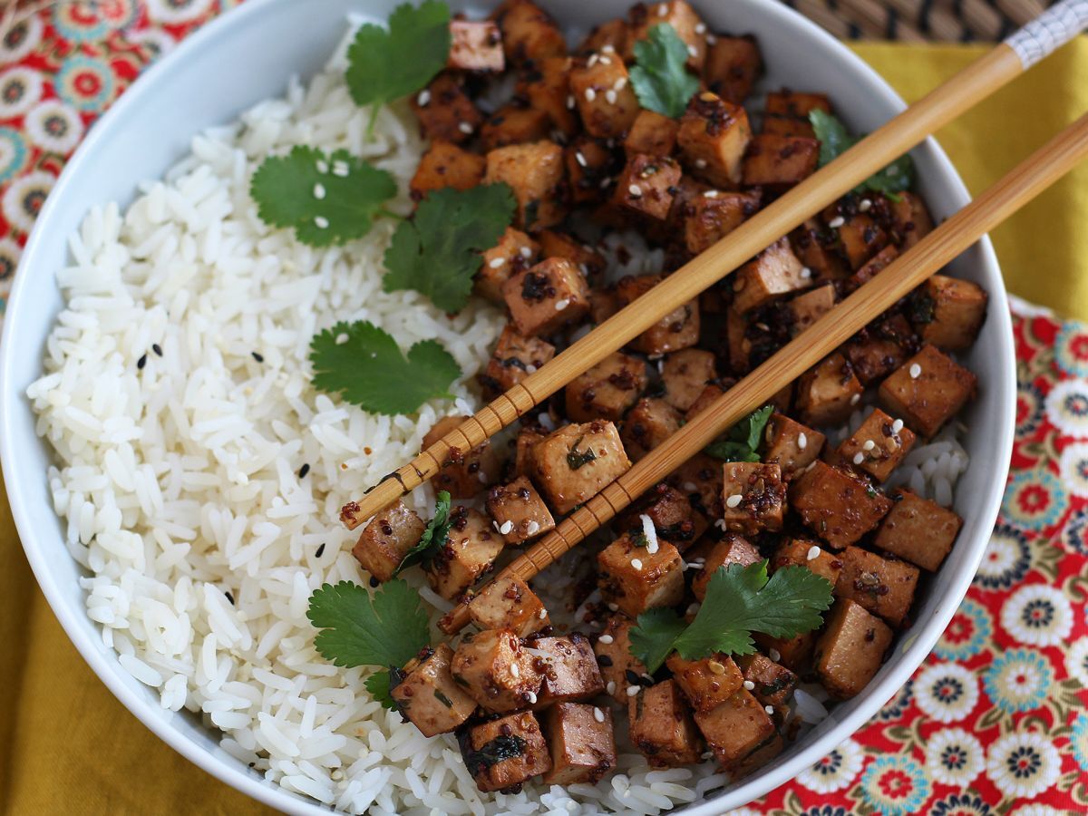 Soijakastikkeessa marinoitu tofu - kuva 2