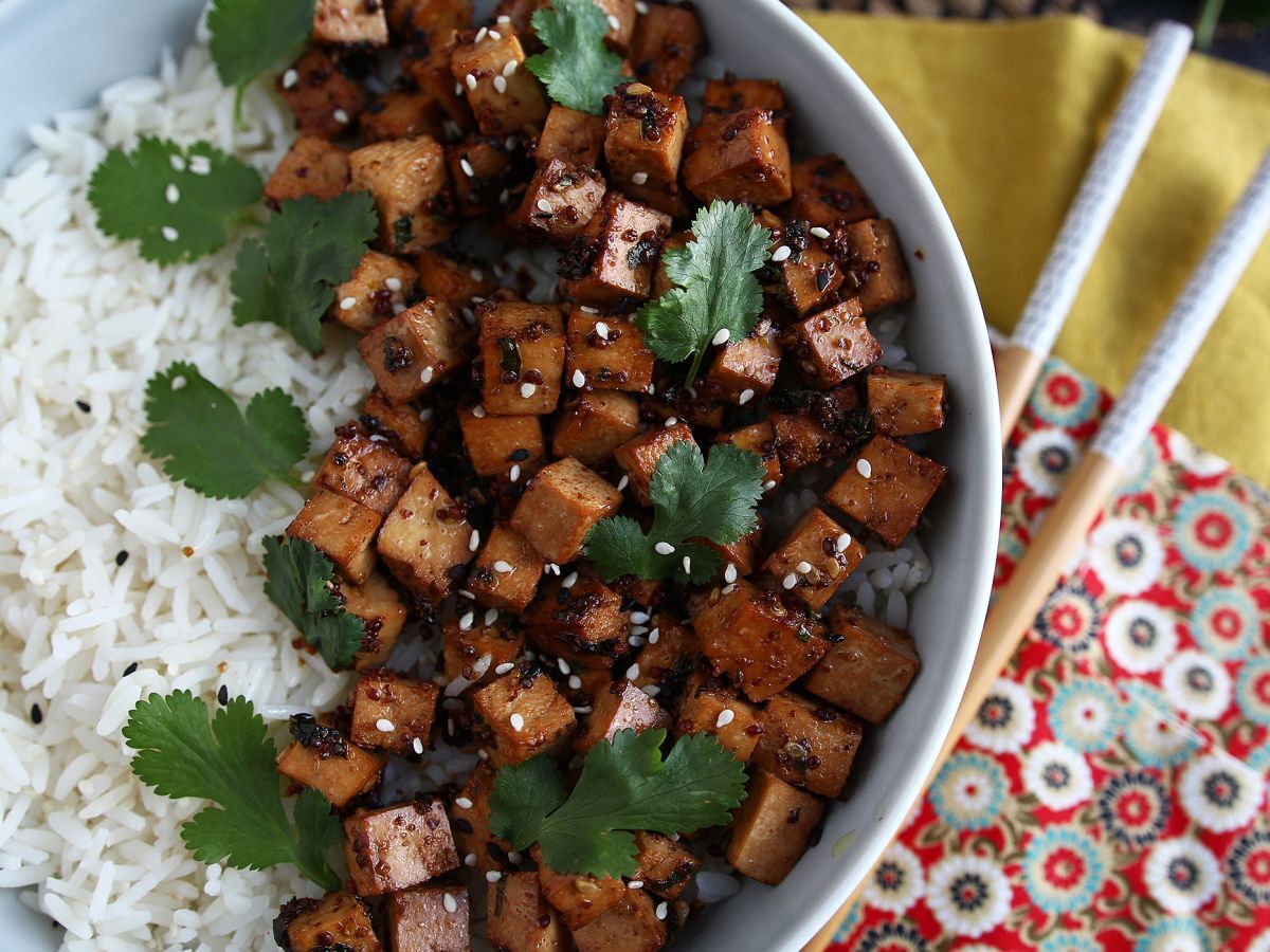 Soijakastikkeessa marinoitu tofu - kuva 3