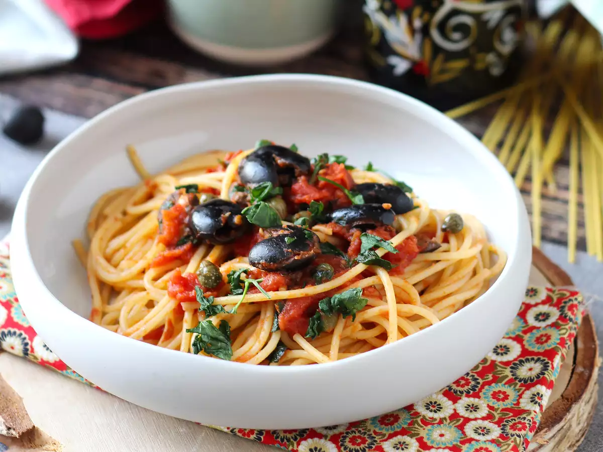 Spagetti alla puttanesca – nopea ja maukas pasta-annos - kuva 3