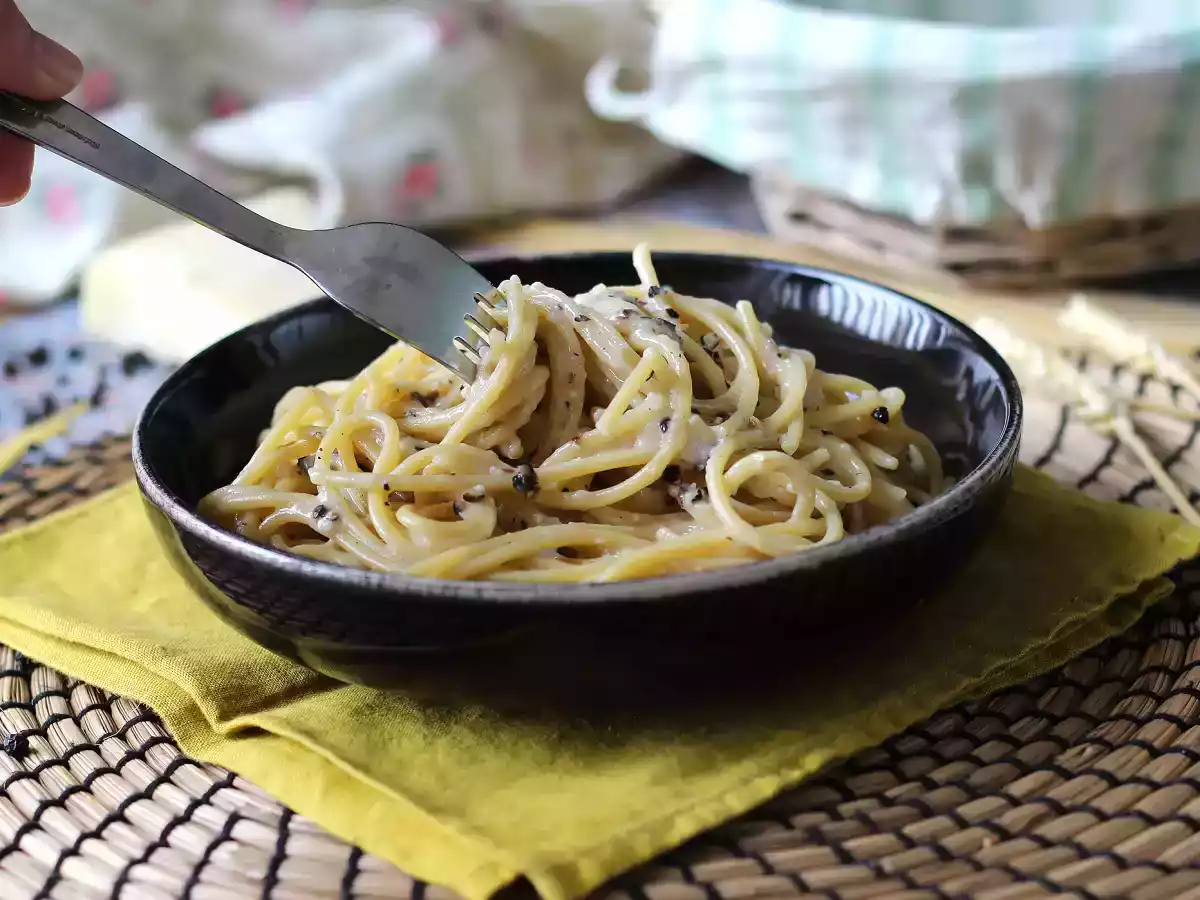 Spagetti cacio e pepe: 3 ainesosaa, makuräjähdys! - kuva 4
