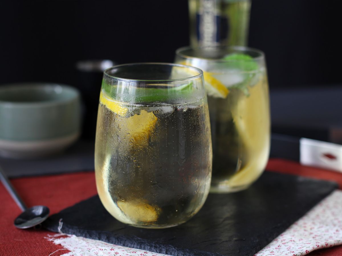 Spritz St-Germain ja elderflower-likööri, kesän erittäin raikas cocktail - kuva 4