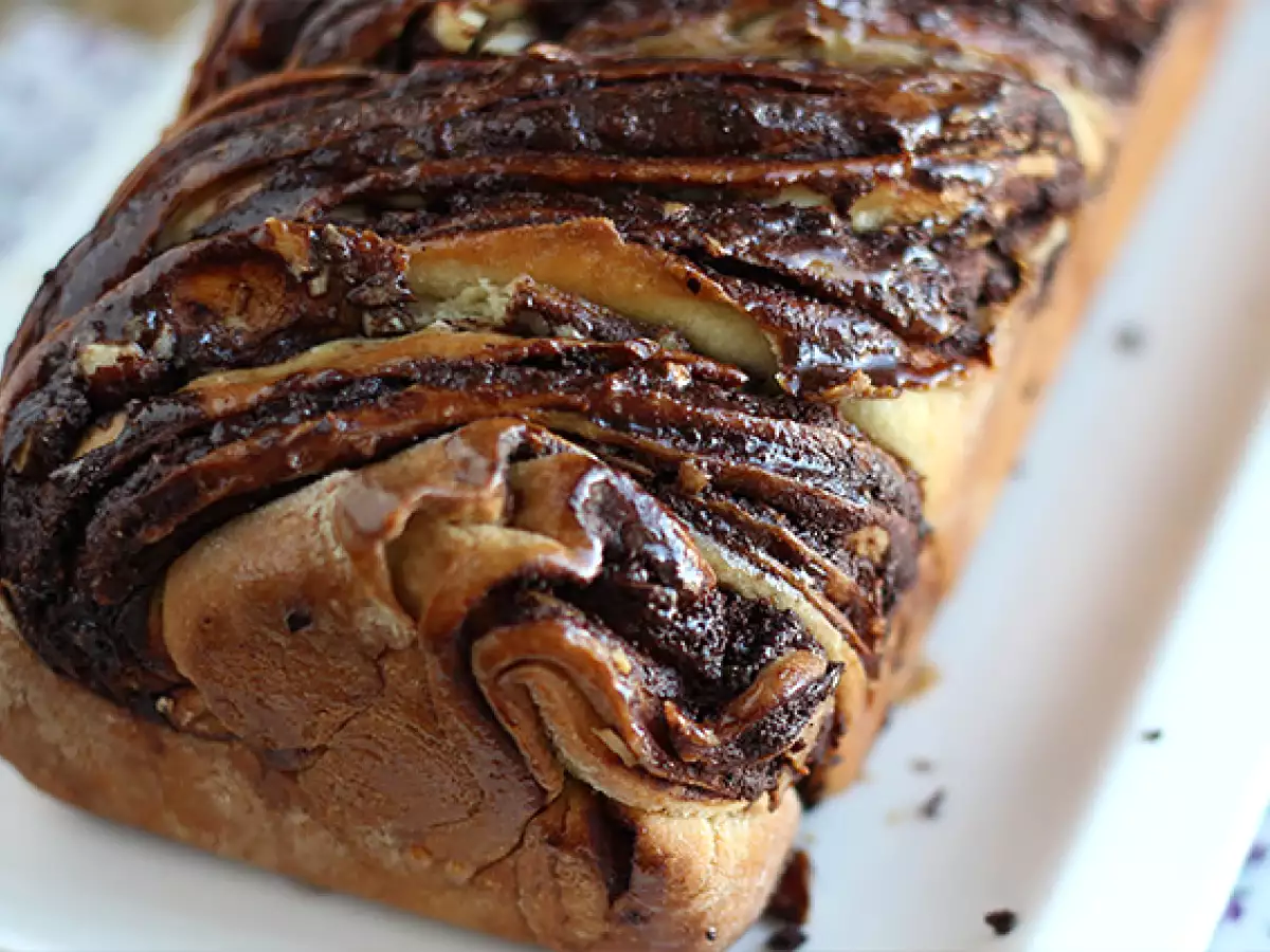 Suklaa-hasselpähkinäbabka - kuva 5