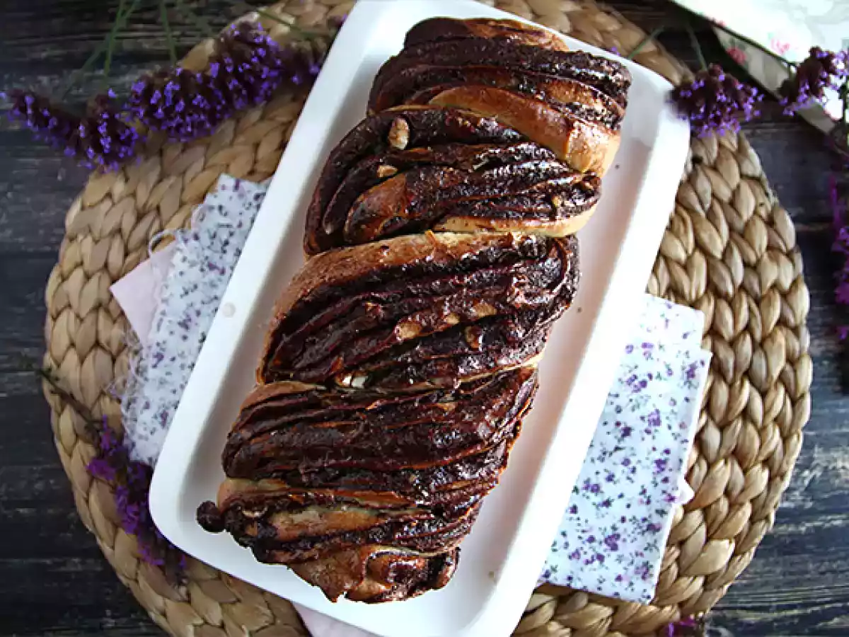 Suklaa- ja hasselpähkinä-babka - kuva 3